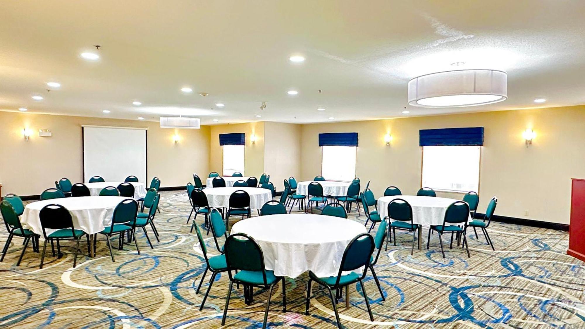 Holiday Inn Hotel & Suites Regina By Ihg Eksteriør bilde